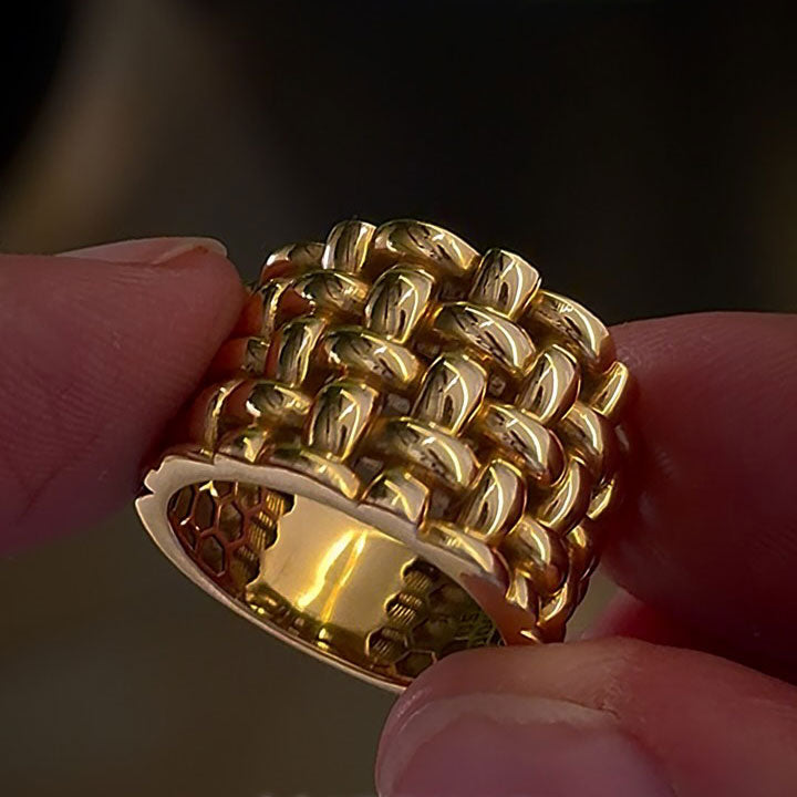 Gold Mesh-Woven Wide Ring