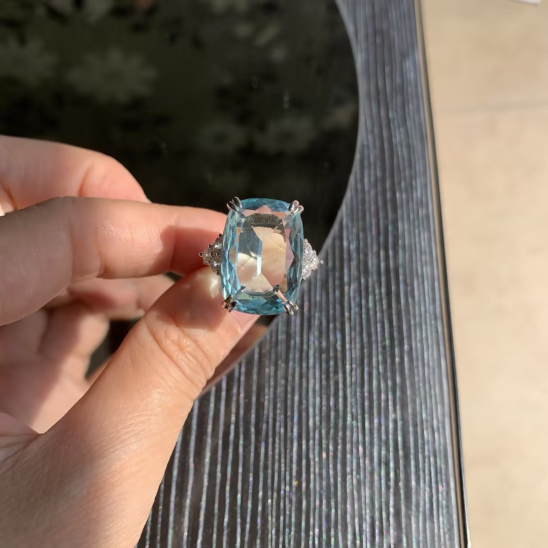 18ct Cushion Cut Paraiba Tourmaline Cocktail Ring