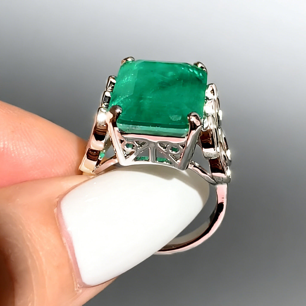 15ct Art Deco Colombian Emerald Engagement Ring