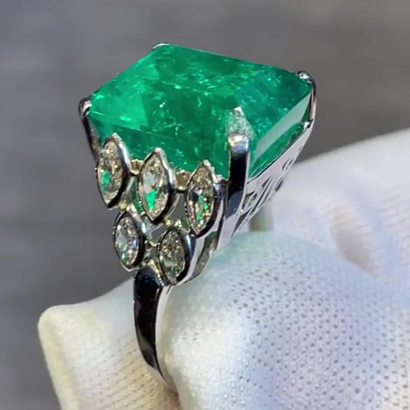 15ct Art Deco Colombian Emerald Engagement Ring