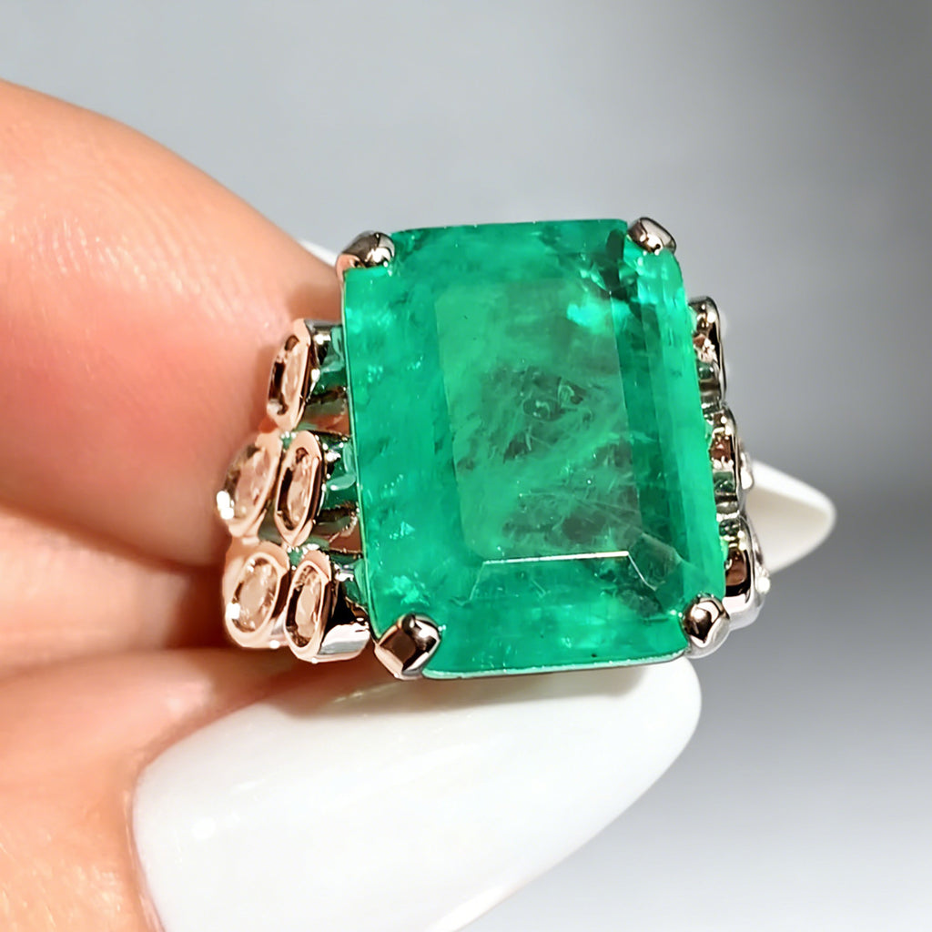 15ct Art Deco Colombian Emerald Engagement Ring