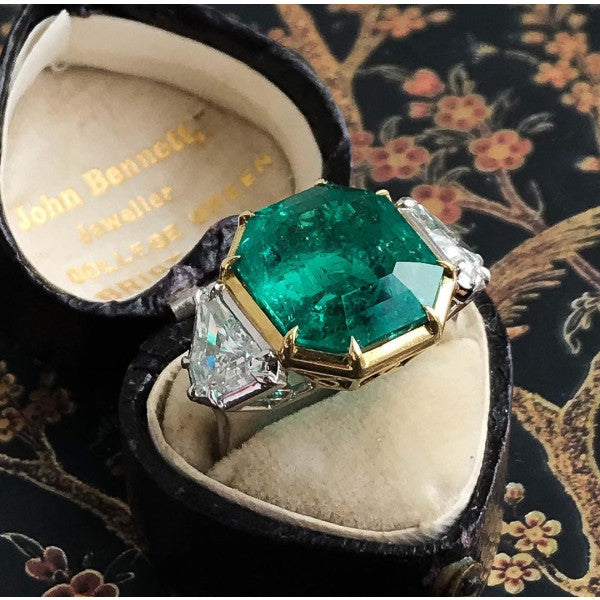 11ct Octagon-shaped Emerald Engagement Ring