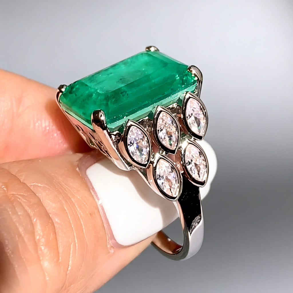15ct Art Deco Colombian Emerald Engagement Ring