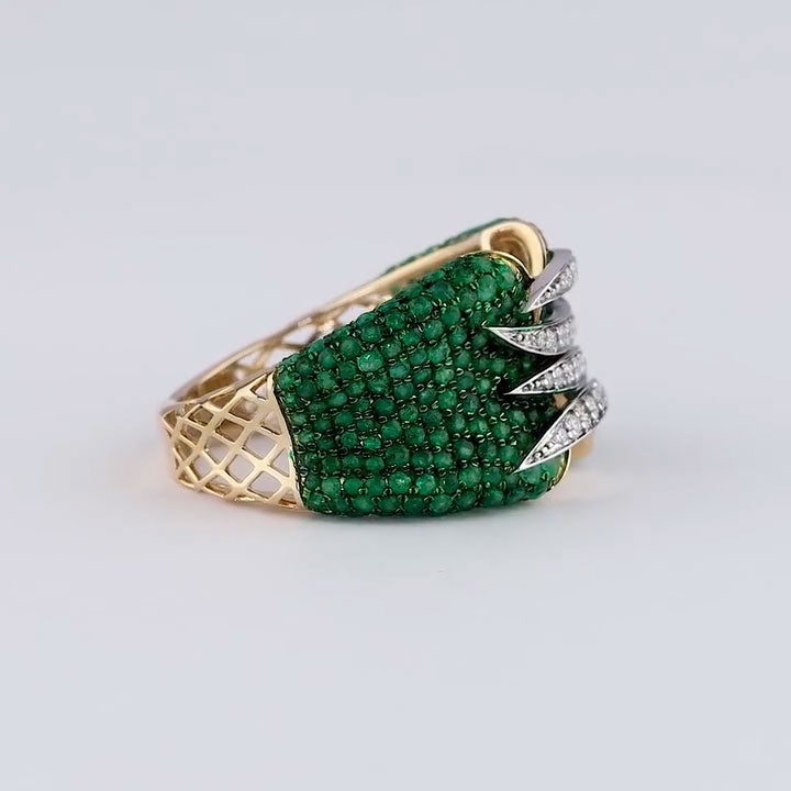 2ctw Round-Cut Emerald and Sapphire Cluster Ring