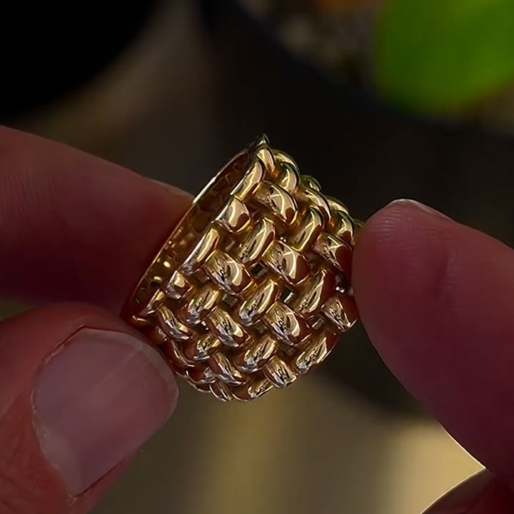 Gold Mesh-Woven Wide Ring