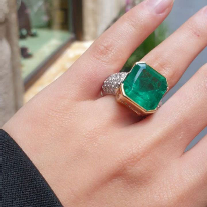 15.86ct Square Emerald-Cut Sapphire Ring