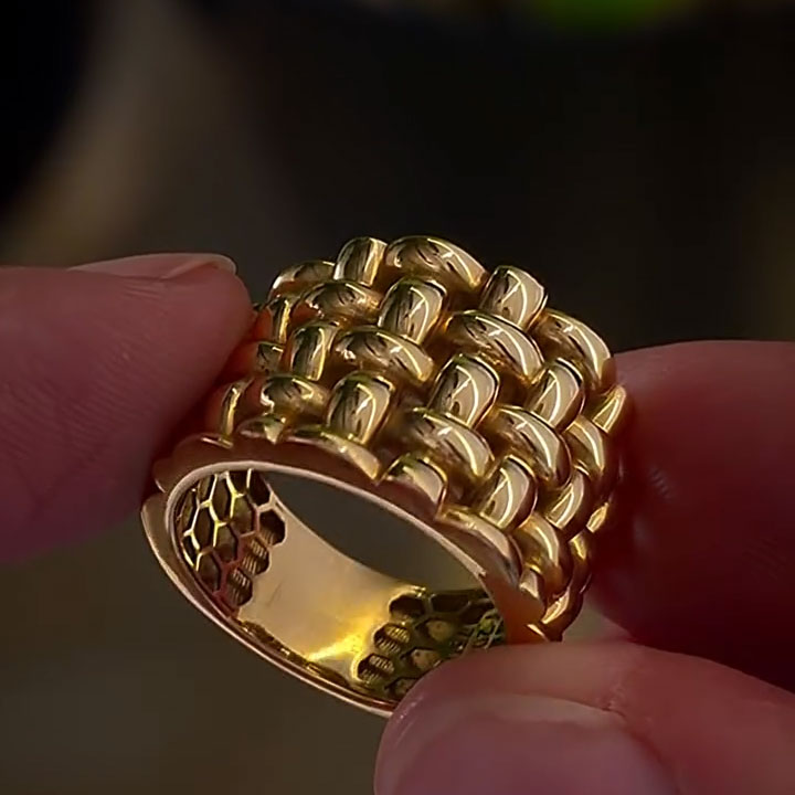 Gold Mesh-Woven Wide Ring