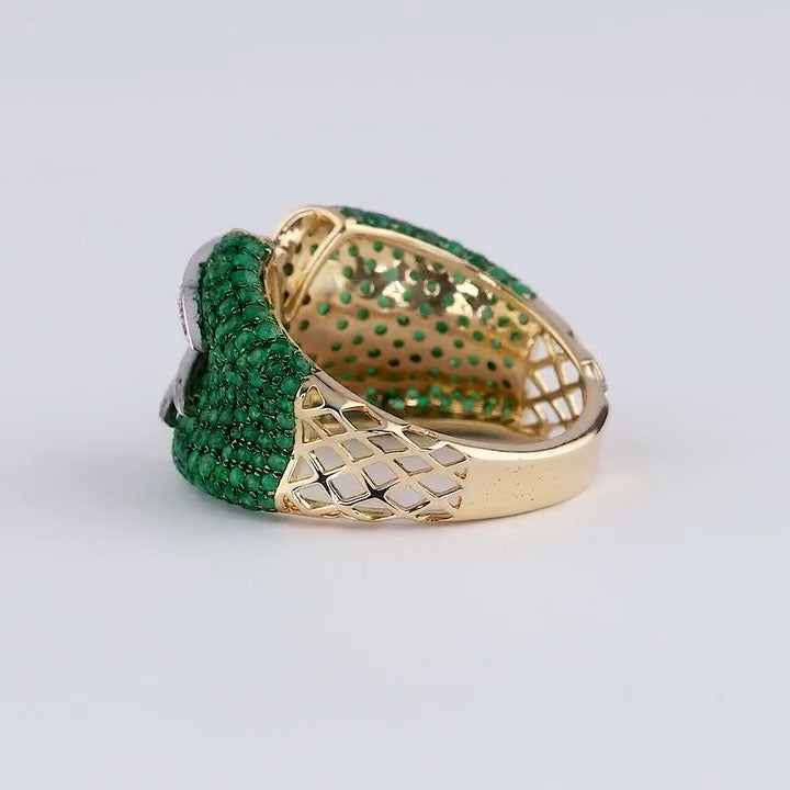 2ctw Round-Cut Emerald and Sapphire Cluster Ring
