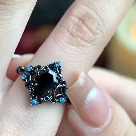 2.8ct Shield-Cut Black Spinel Stackable Ring (Dark Aesthetic)