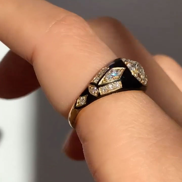 0.85 ctw Vintage-Style Sapphire Cluster Ring with Old-Cut Stones
