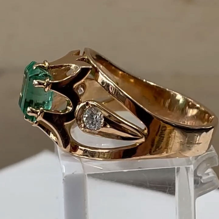 3.3ct Vintage-Style Openwork Emerald and Sapphire Ring