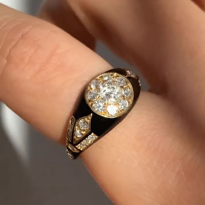 0.85 ctw Vintage-Style Sapphire Cluster Ring with Old-Cut Stones